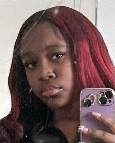 Syndni Simmons